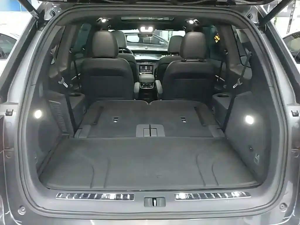 Li Auto Li ONE — миниатюра 19