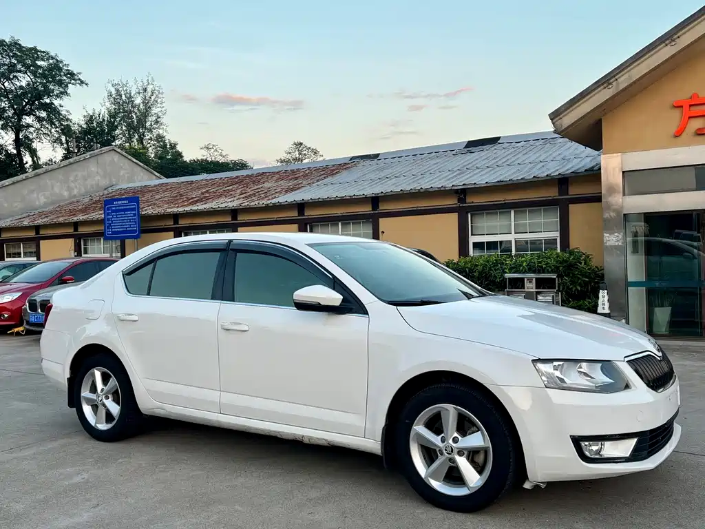 Skoda Octavia — миниатюра 3