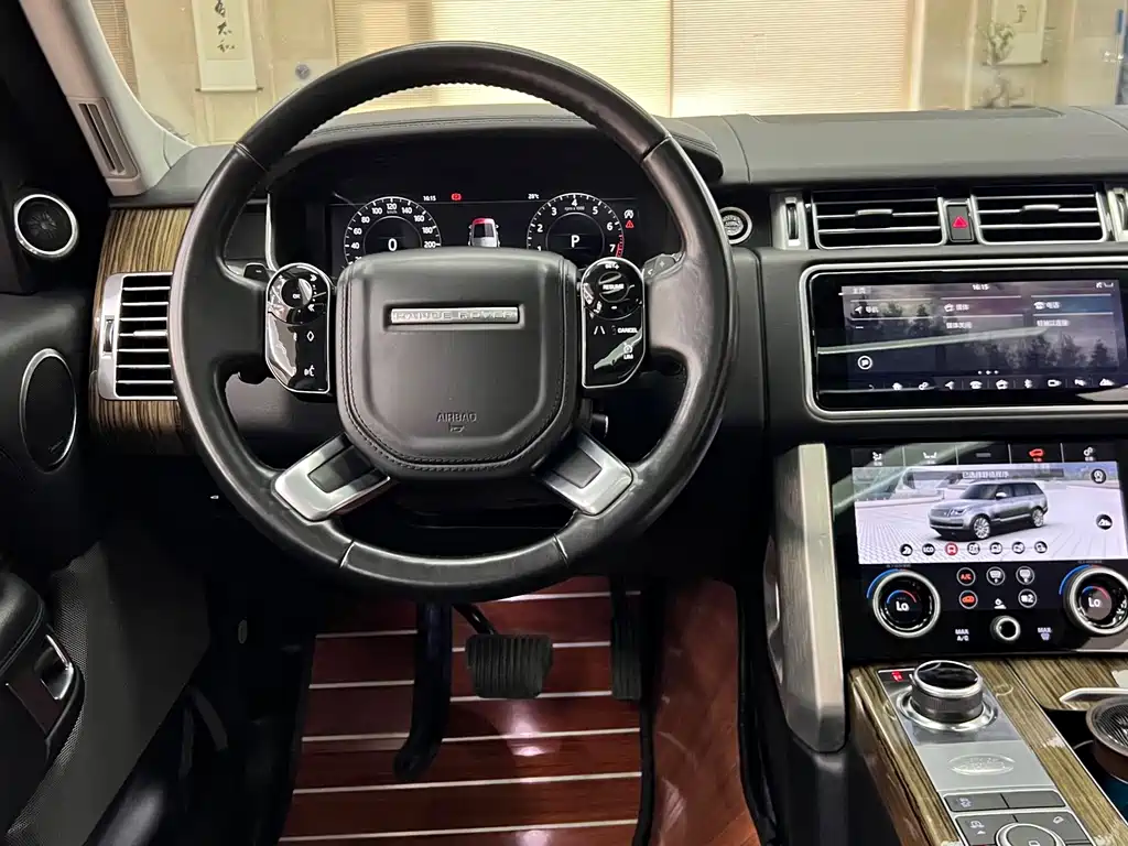 Land Rover Range Rover — миниатюра 22