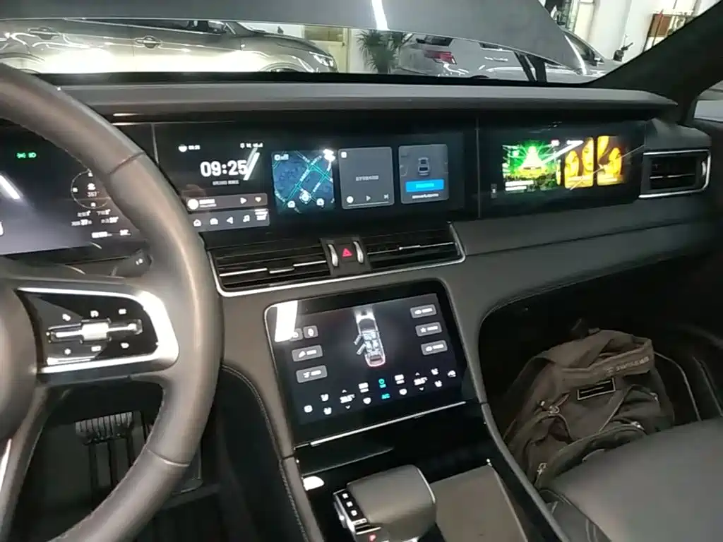 Li Auto Li ONE — миниатюра 13