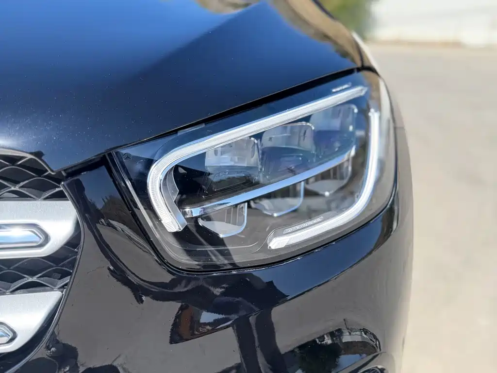 Mercedes-Benz GLC — миниатюра 23