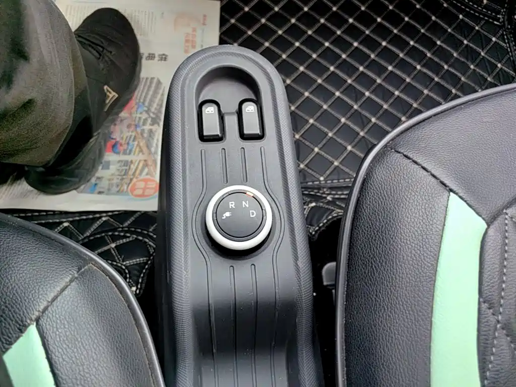 Wuling MINIEV — миниатюра 14