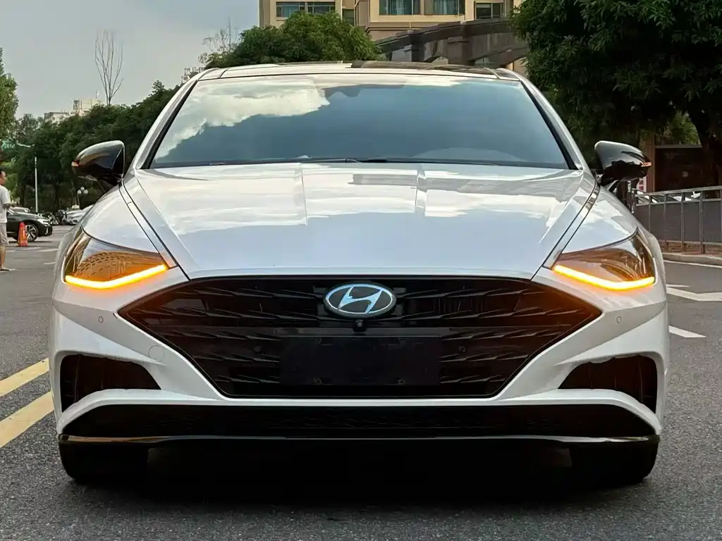 Hyundai Sonata — миниатюра 2