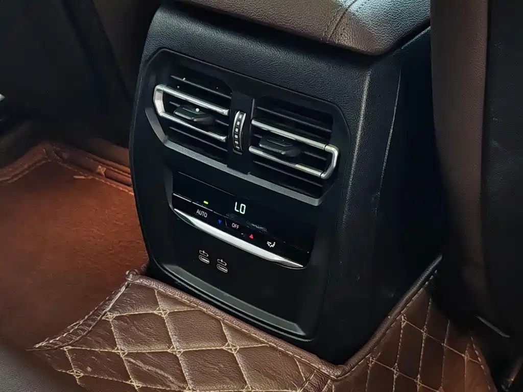 BMW 3 Series — миниатюра 13