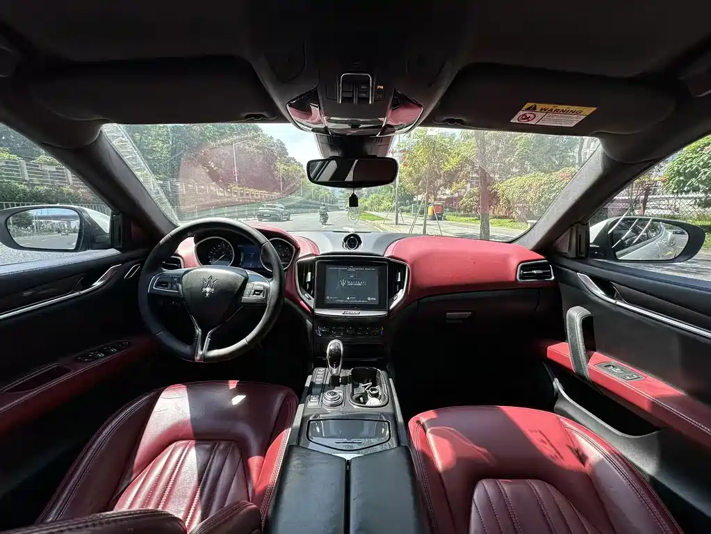 Maserati Ghibli — миниатюра 6
