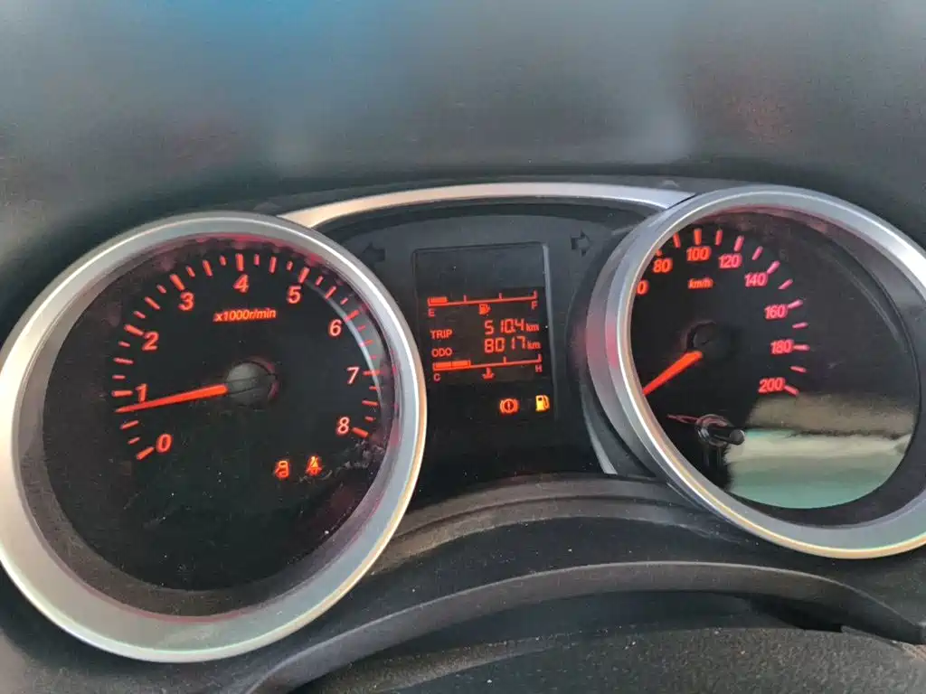 Wuling Hongguang — миниатюра 5
