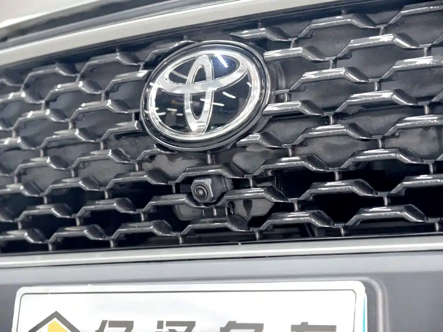 Toyota Corolla Cross — миниатюра 5