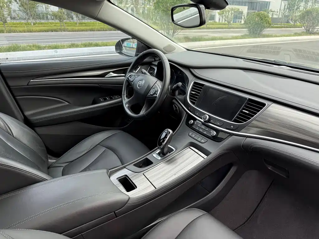 Buick LaCrosse — миниатюра 16