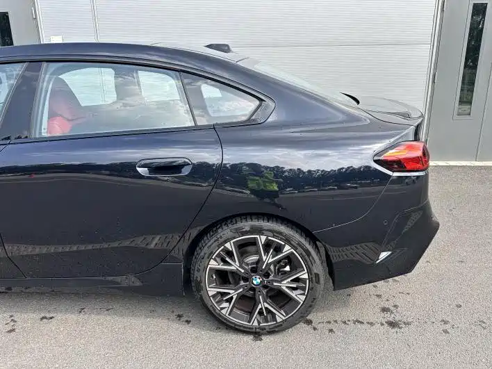 BMW 2 Series — миниатюра 6
