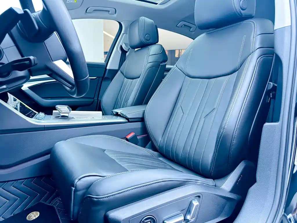 Audi A6L — миниатюра 12