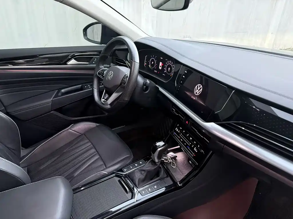 Volkswagen 帕萨特插电混动 — миниатюра 7