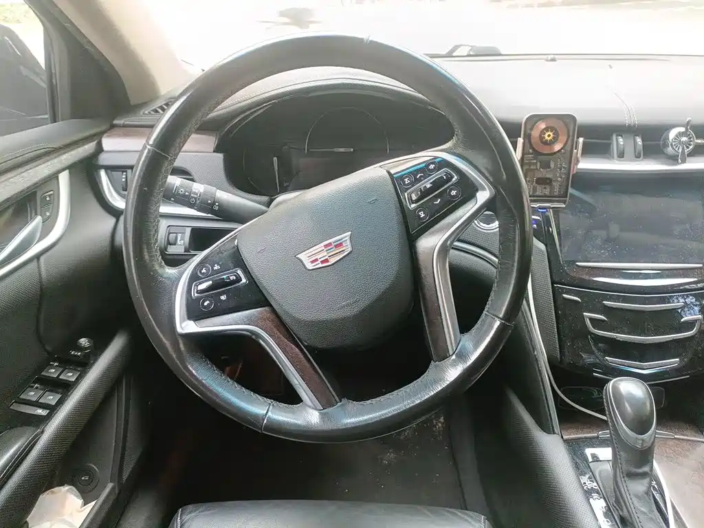 Cadillac XTS — миниатюра 11