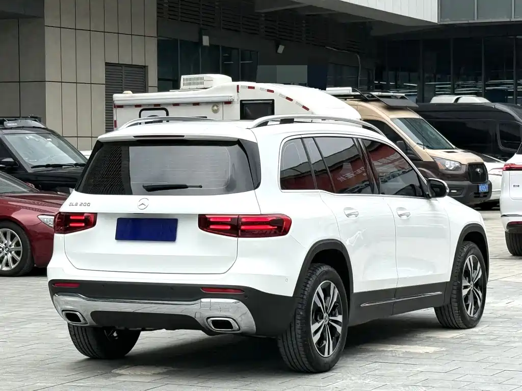 Mercedes-Benz GLB — миниатюра 7
