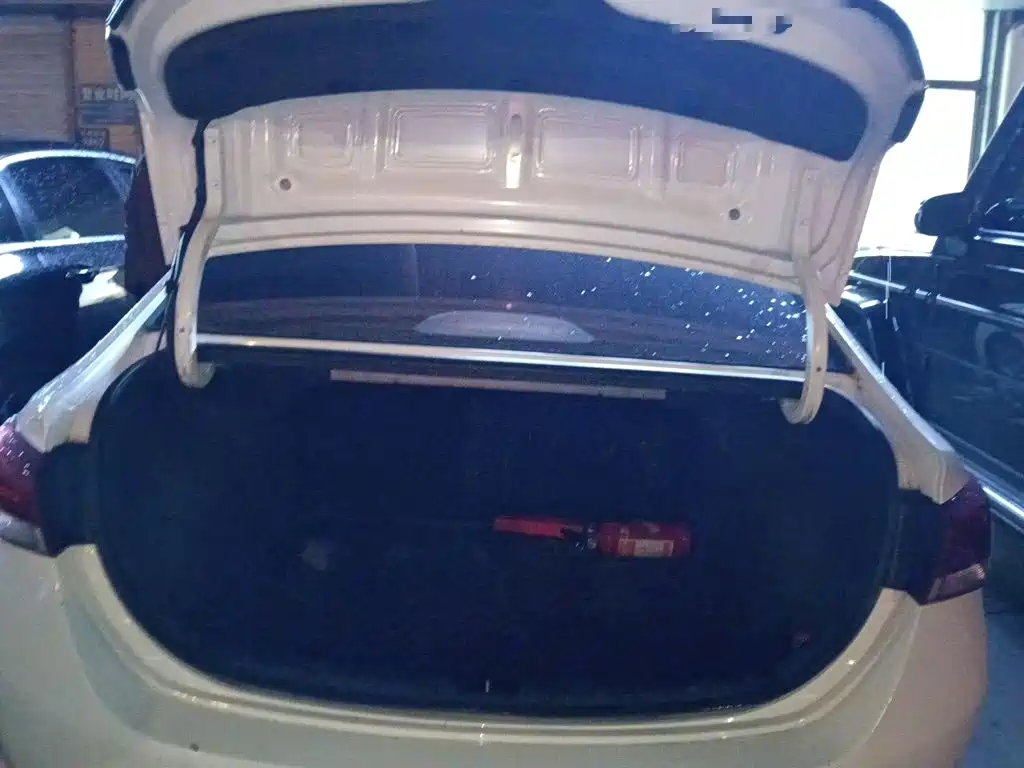 Hyundai Verna — миниатюра 15