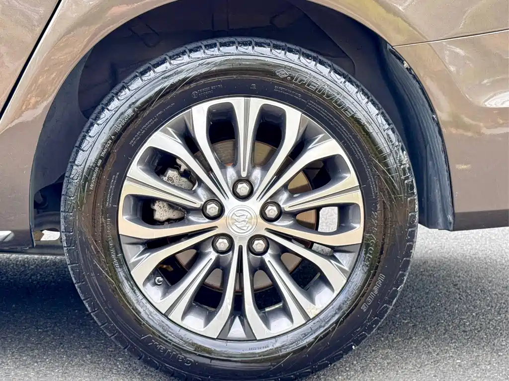 Buick GL8 — миниатюра 29