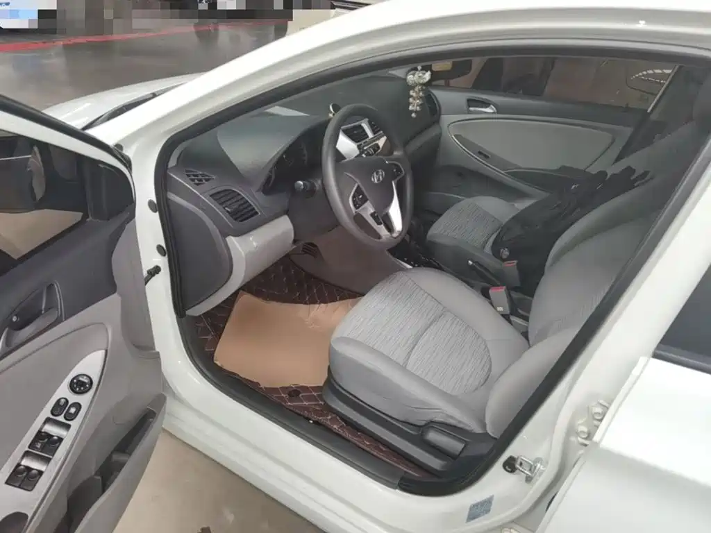 Hyundai Verna — миниатюра 16