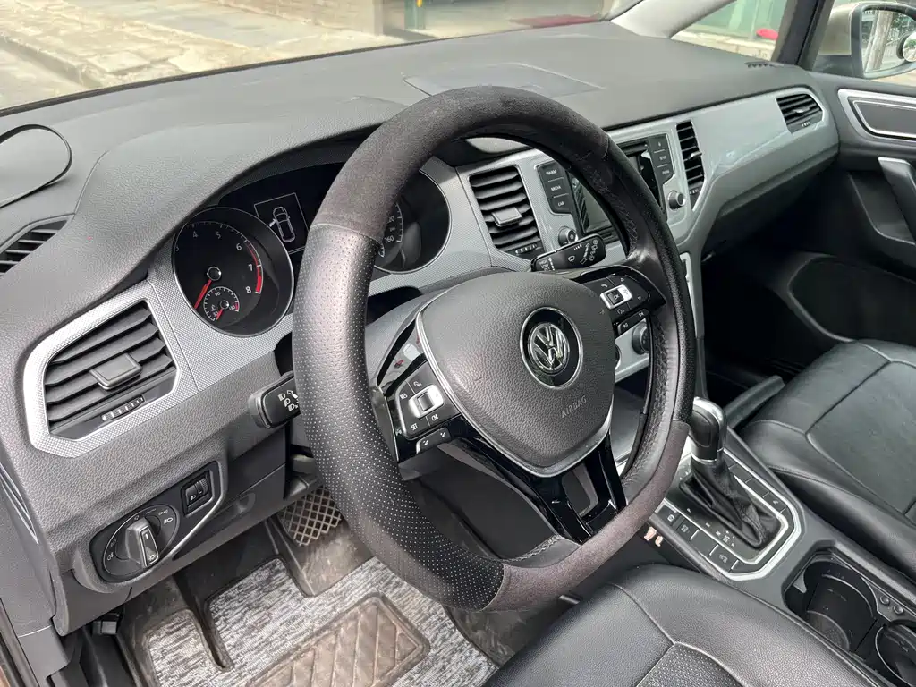 Volkswagen Golf Sportsvan — миниатюра 8