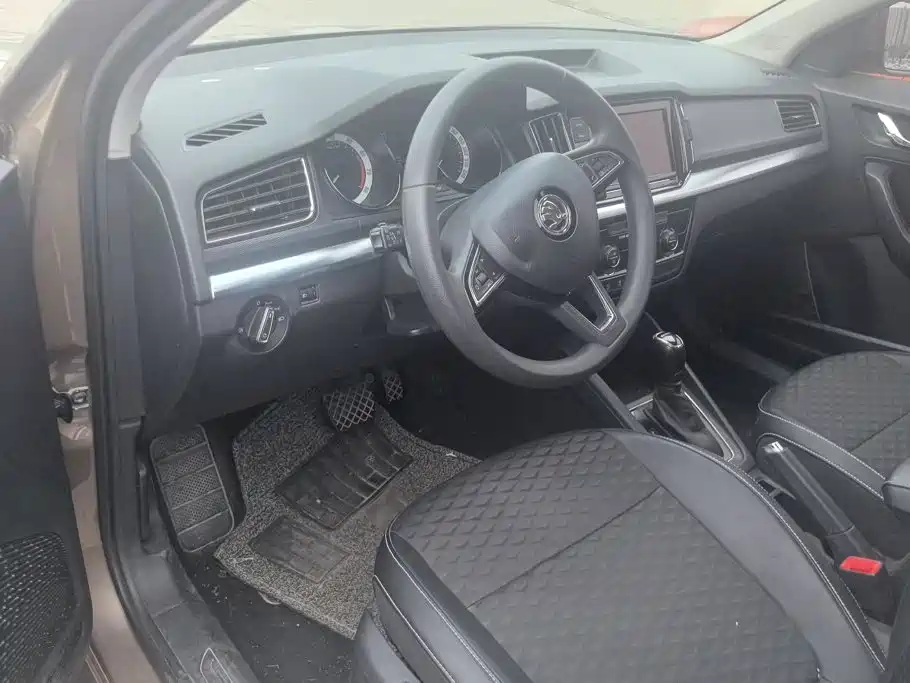 Skoda Kamiq — миниатюра 12