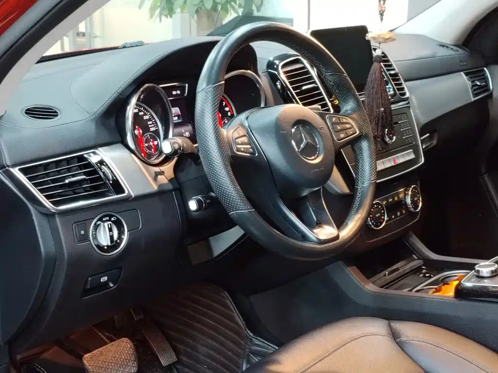 Mercedes-Benz GLE Coupe — миниатюра 20