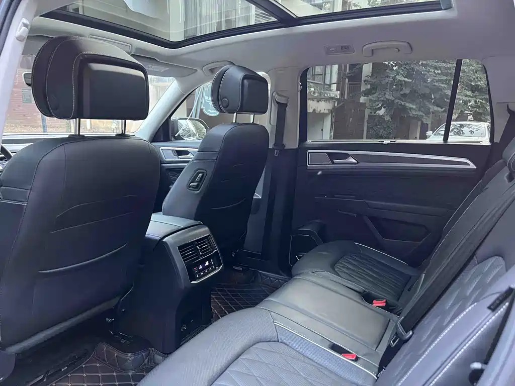 Volkswagen Teramont — миниатюра 15