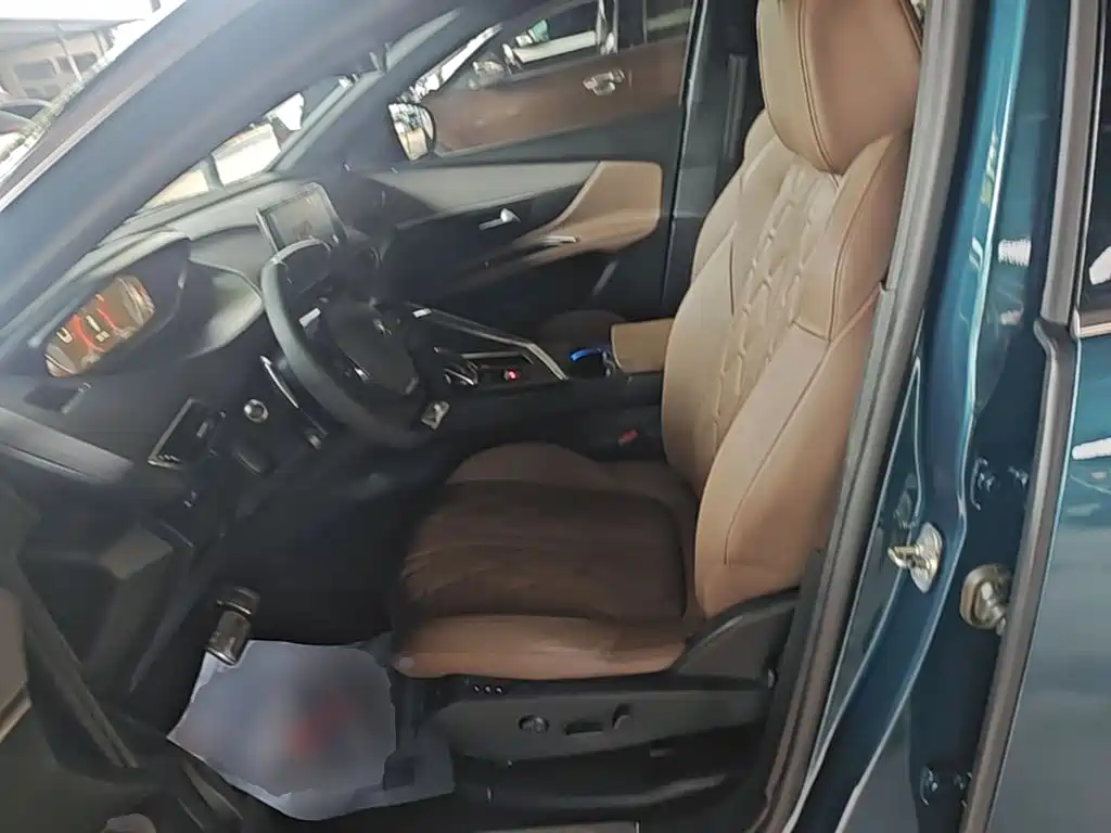 Peugeot 5008 — миниатюра 15