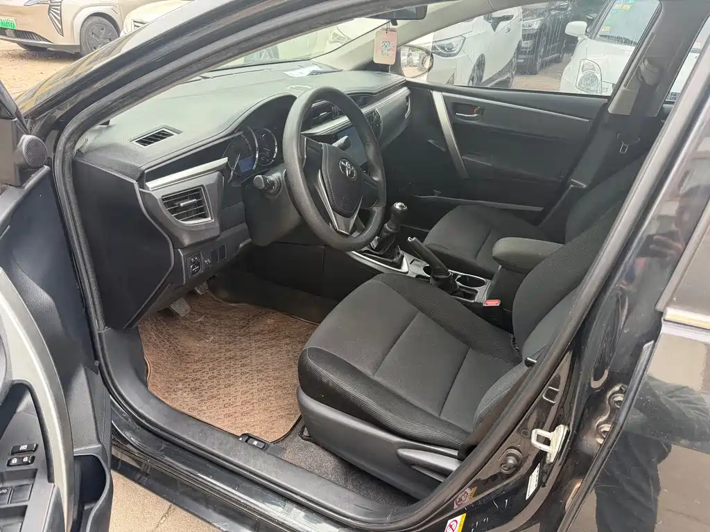 Toyota Corolla — миниатюра 5