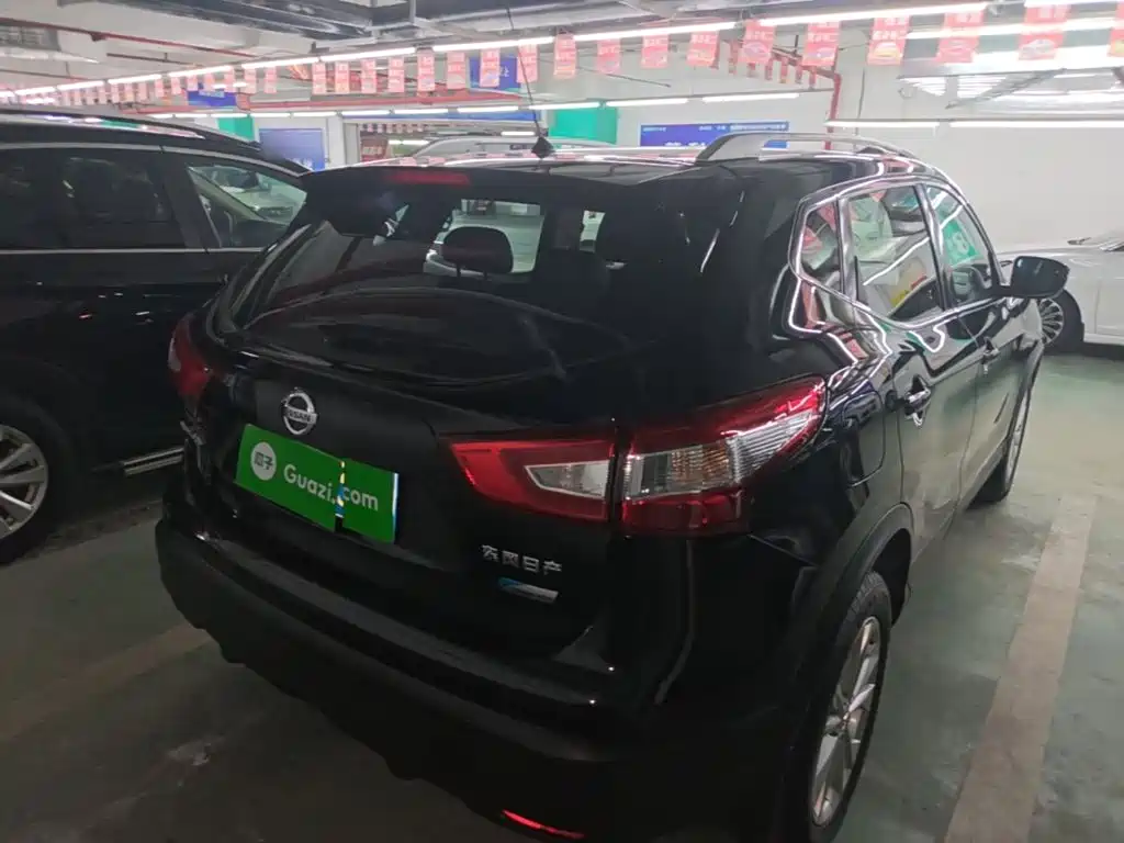 Nissan Qashqai — миниатюра 7