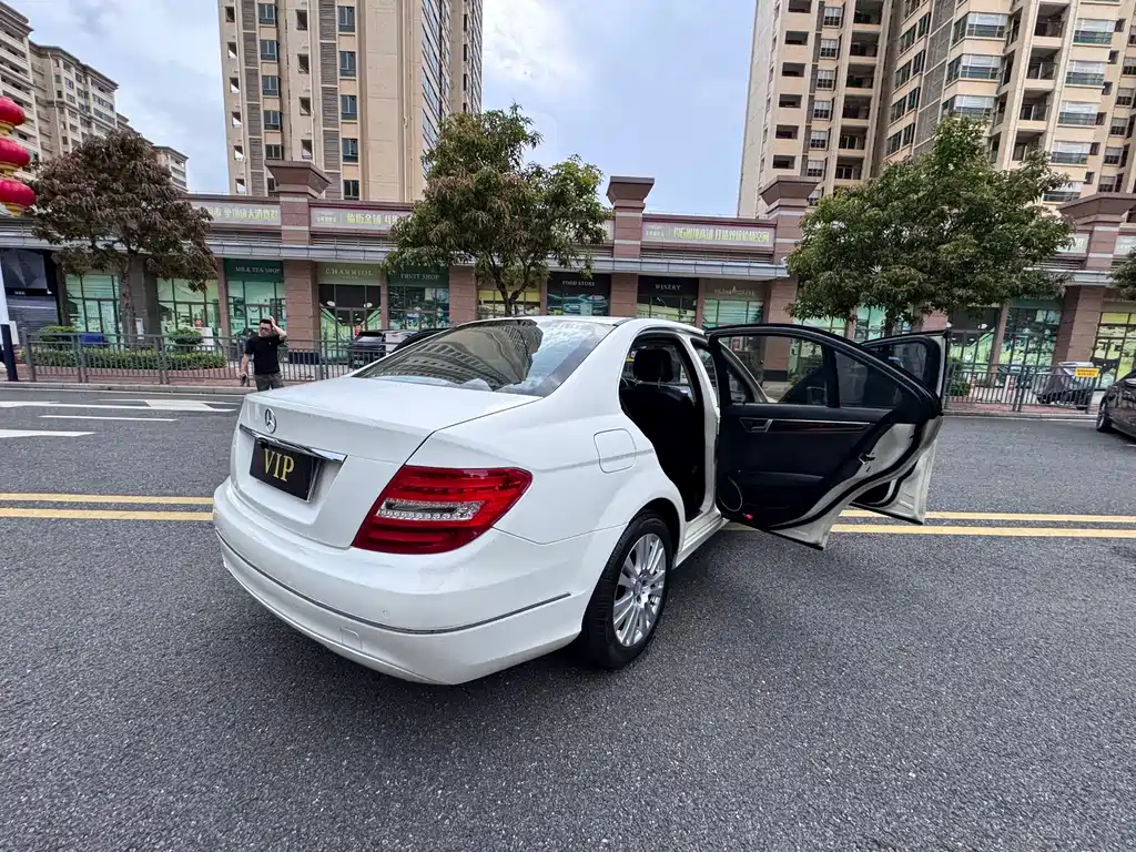 Mercedes-Benz C-Class — миниатюра 24