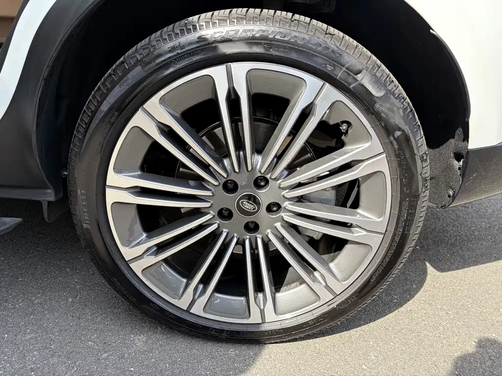 Land Rover Range Rover — миниатюра 20