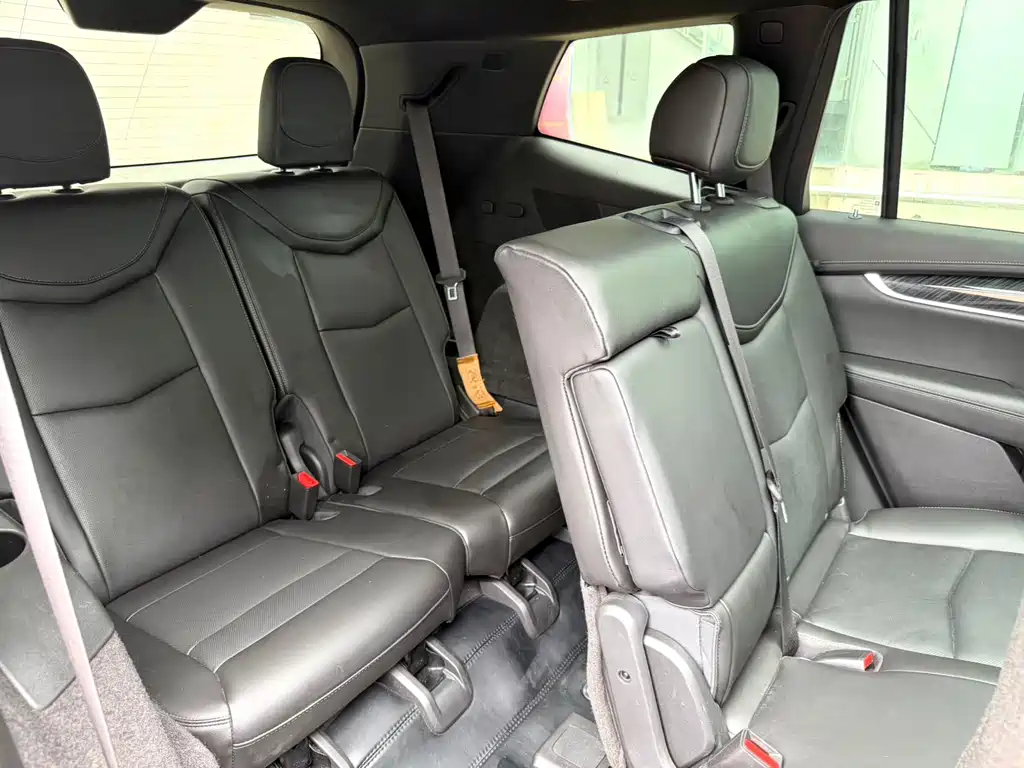 Cadillac XT6 — миниатюра 12