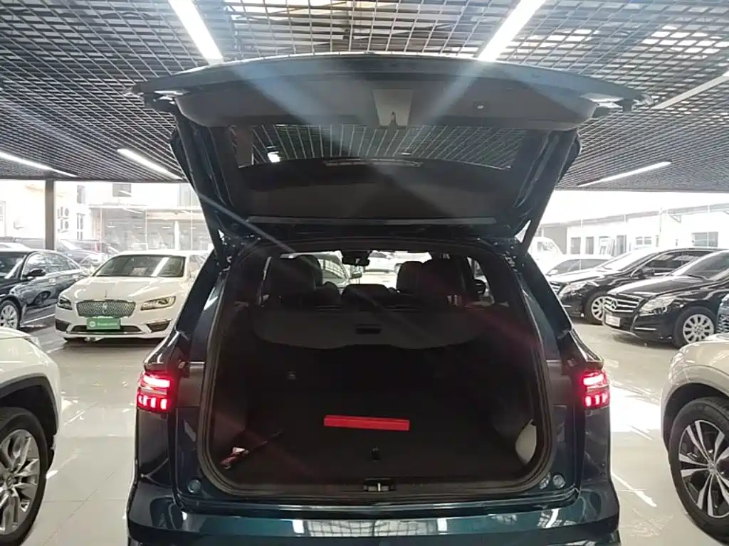 Geely Xingyue L — миниатюра 19