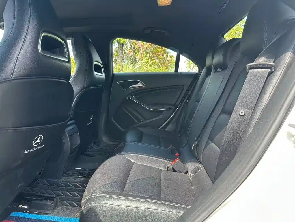 Mercedes-Benz CLA (Import) — миниатюра 4