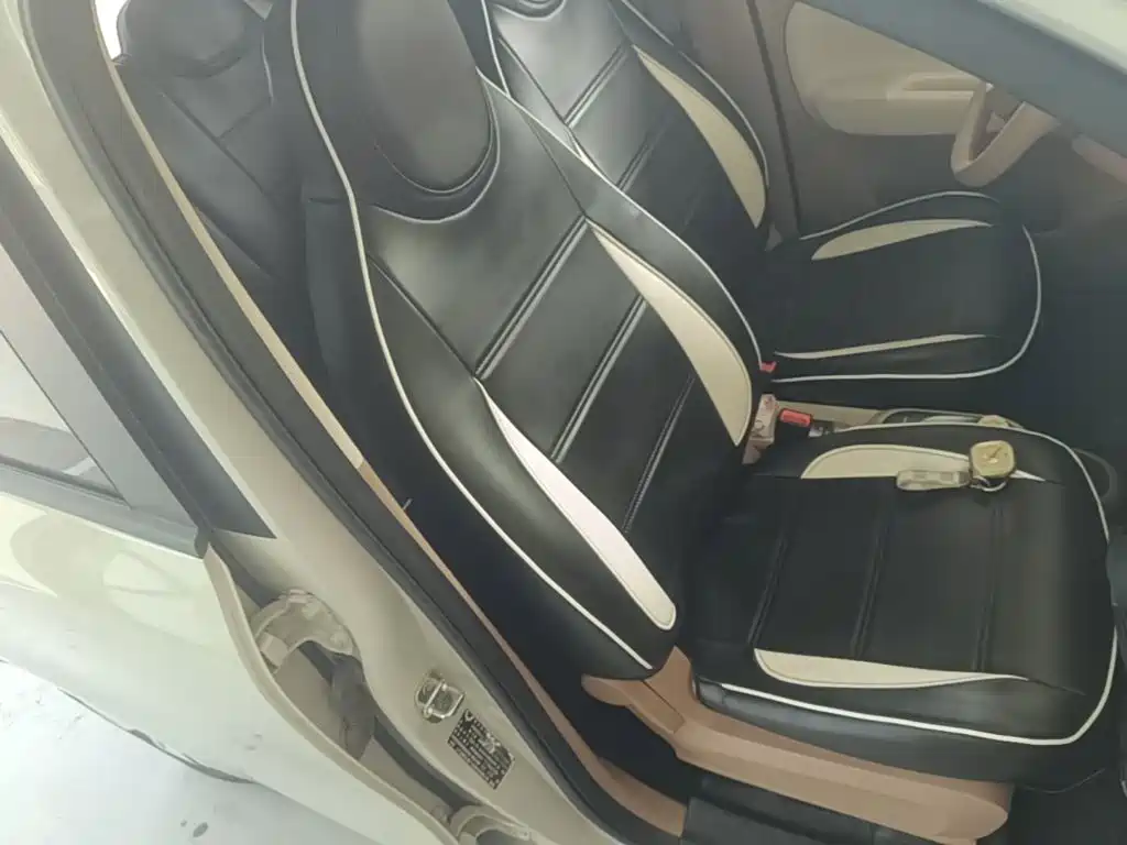 Wuling MINIEV — миниатюра 25