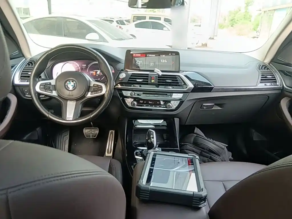 BMW X3 — миниатюра 10