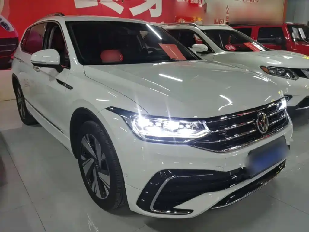 Volkswagen Tiguan L — миниатюра 4