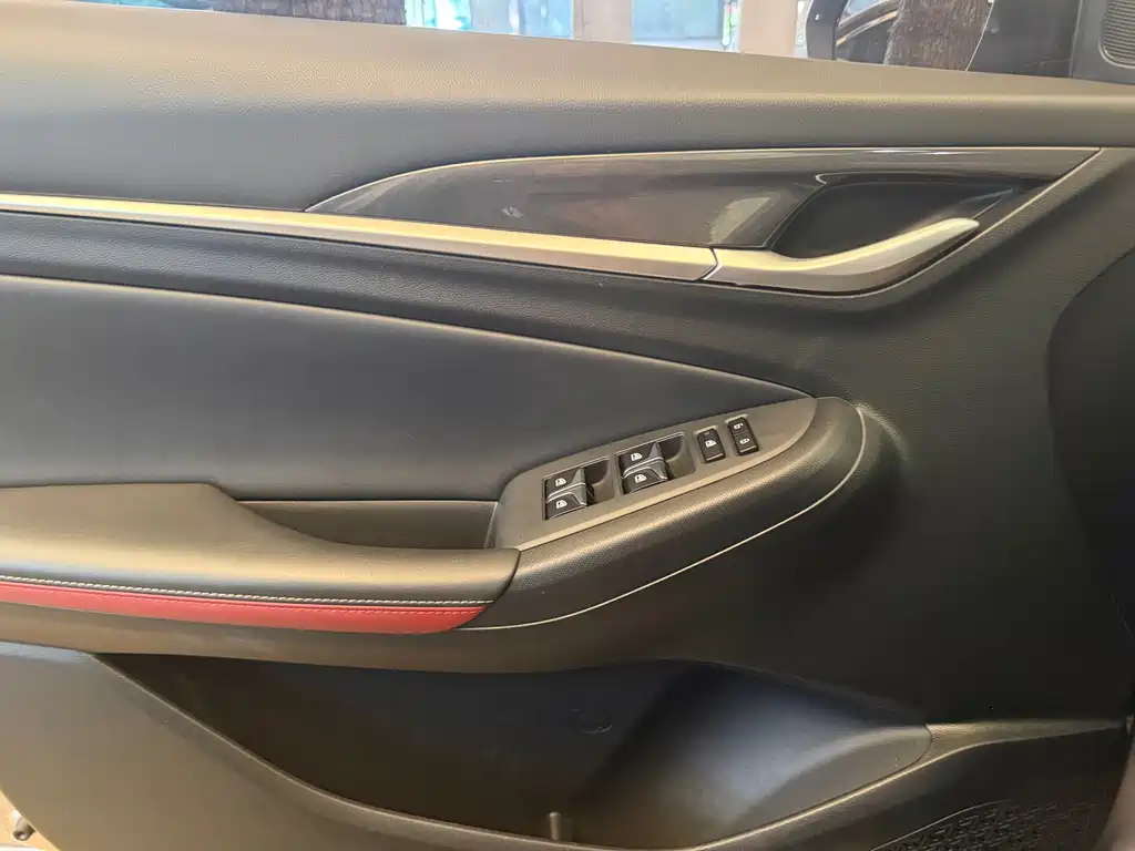 Changan Eado — миниатюра 4