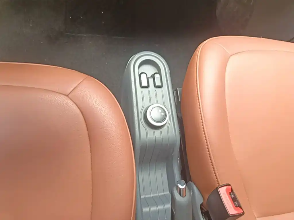 Wuling MINIEV — миниатюра 14