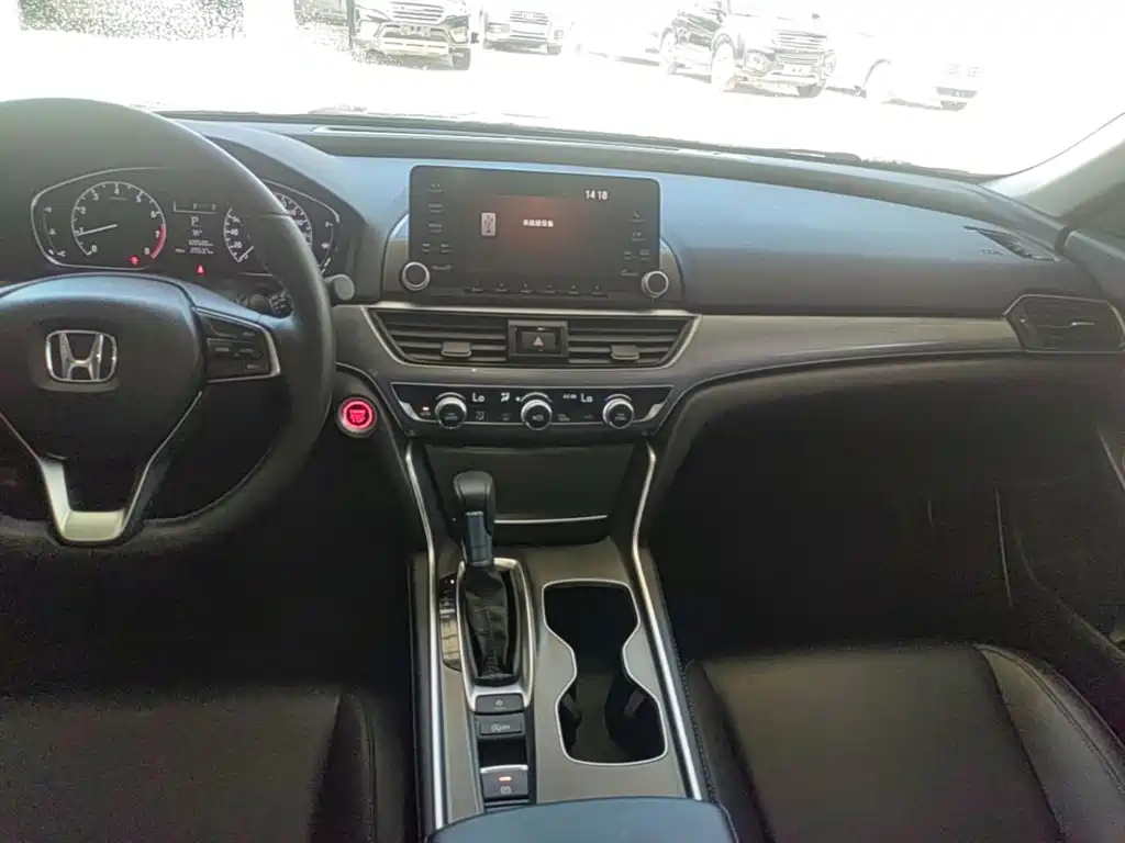 Honda Accord — миниатюра 13