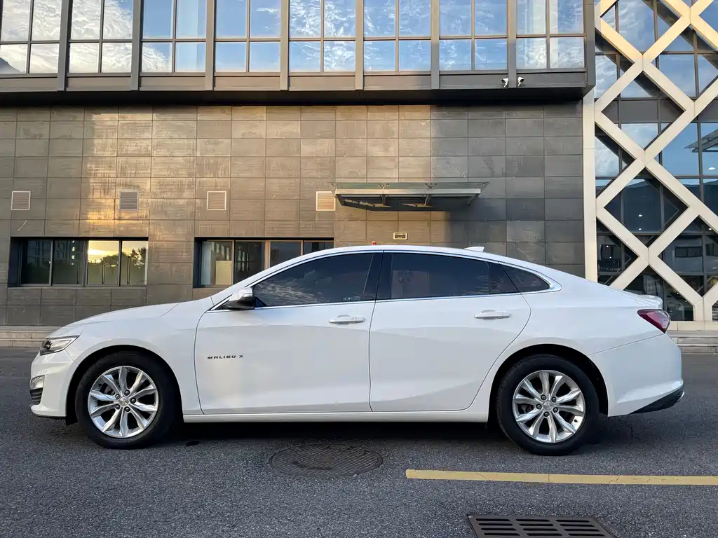 Chevrolet Malibu XL — миниатюра 5