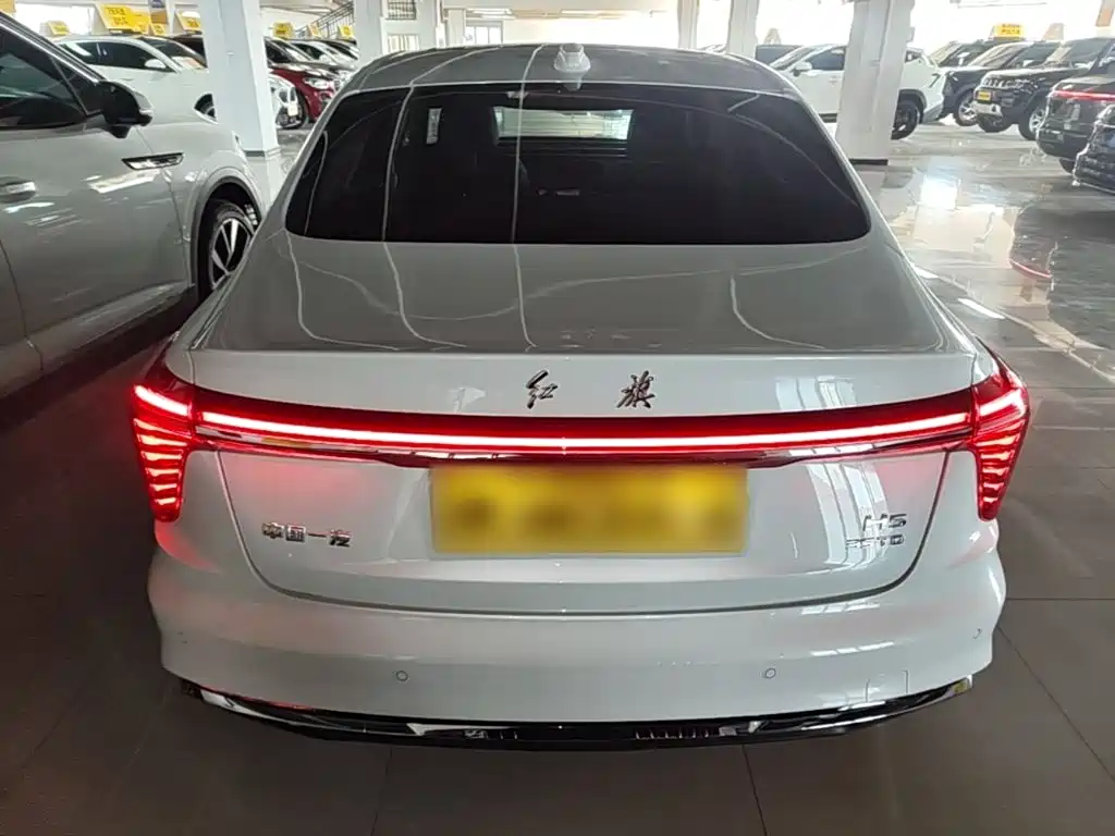 Hongqi Hongqi H5 — миниатюра 6