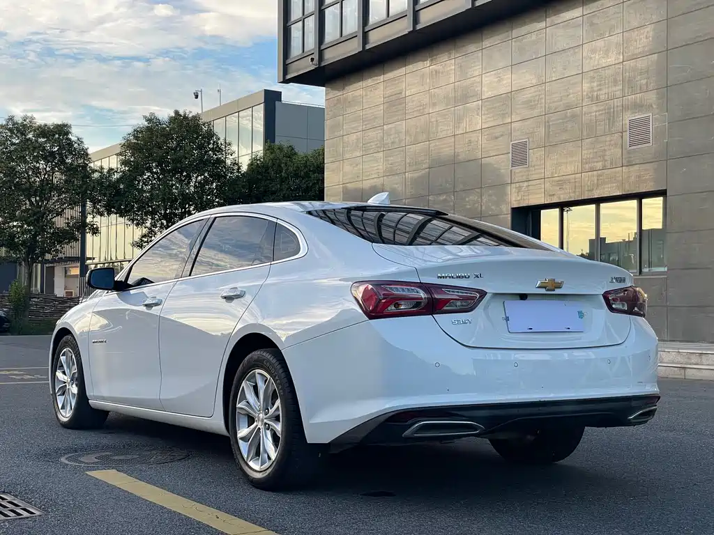 Chevrolet Malibu XL — миниатюра 15