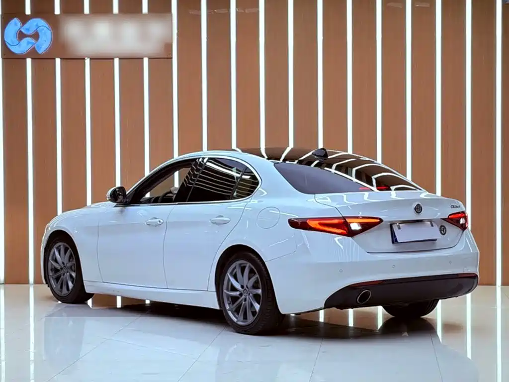 Alfa Romeo Giulia — миниатюра 11