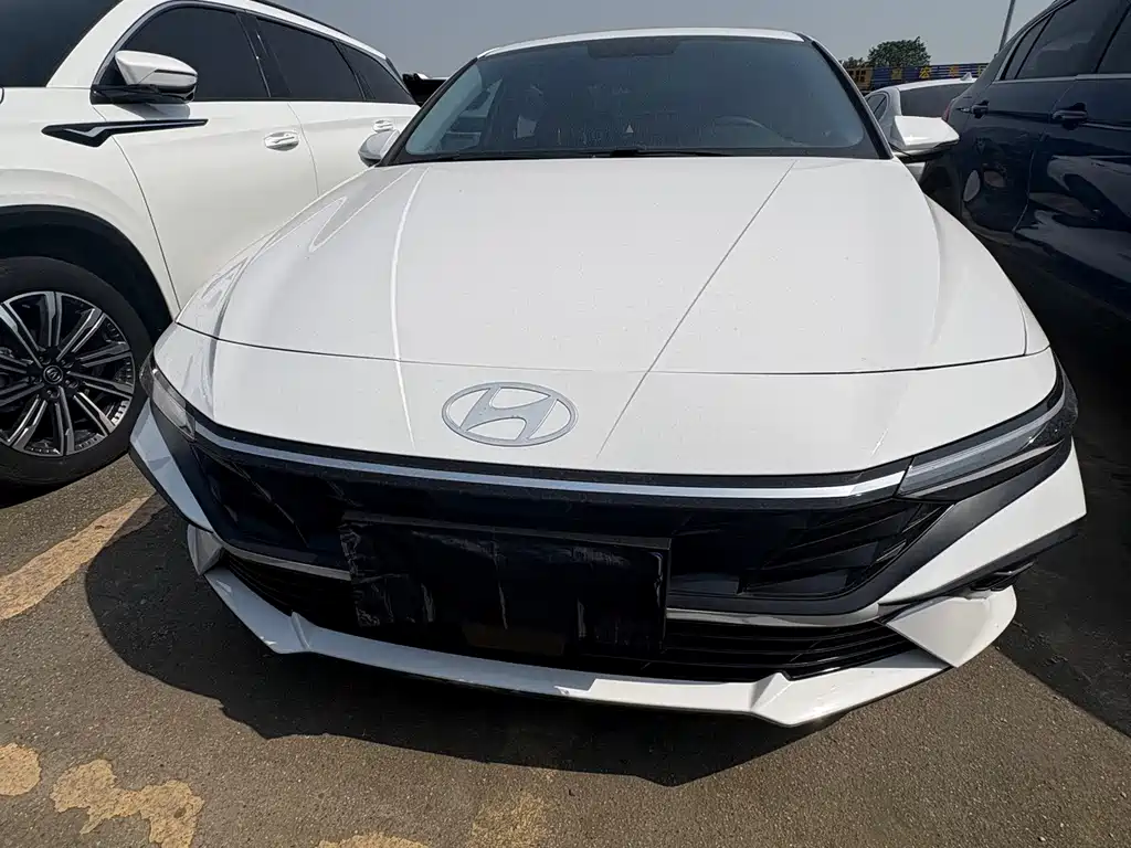 Hyundai Elantra — миниатюра 2