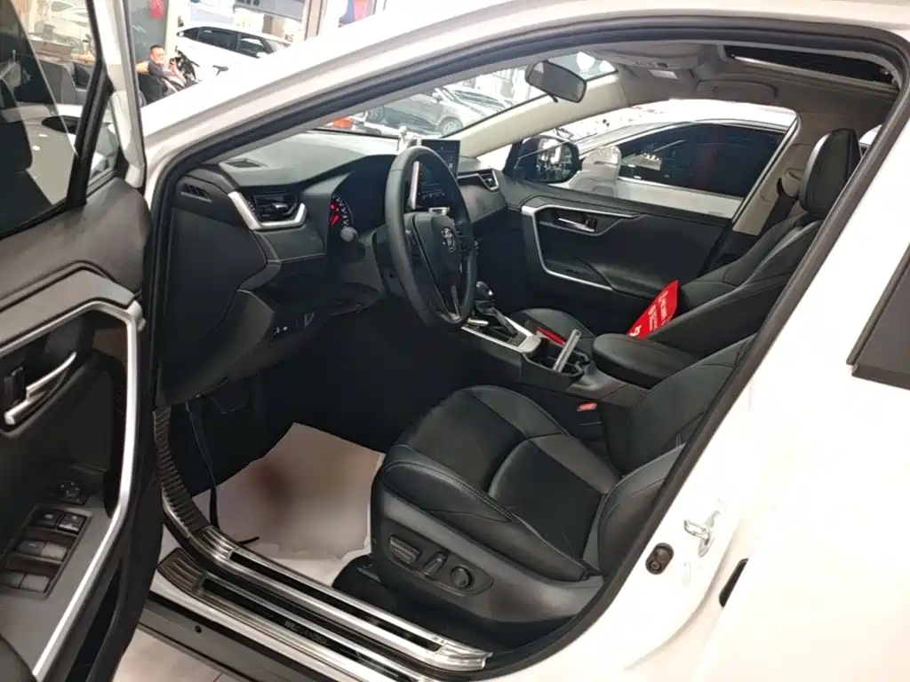 Toyota Wildlander — миниатюра 16