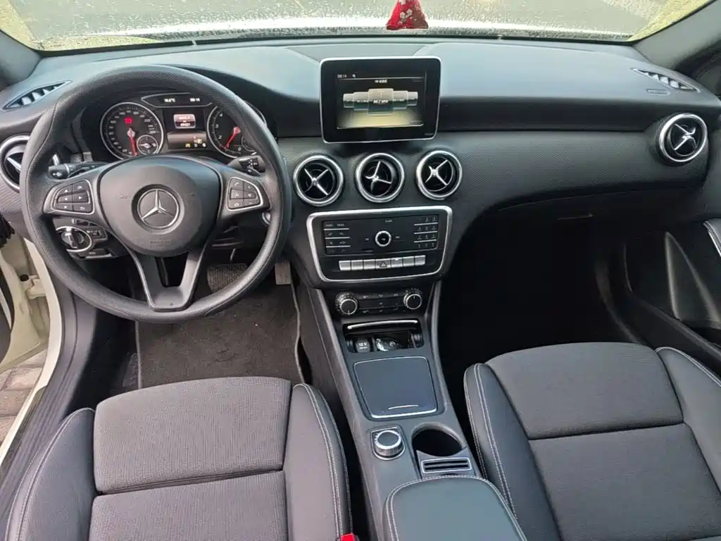 Mercedes-Benz A-Class (Import) — миниатюра 10