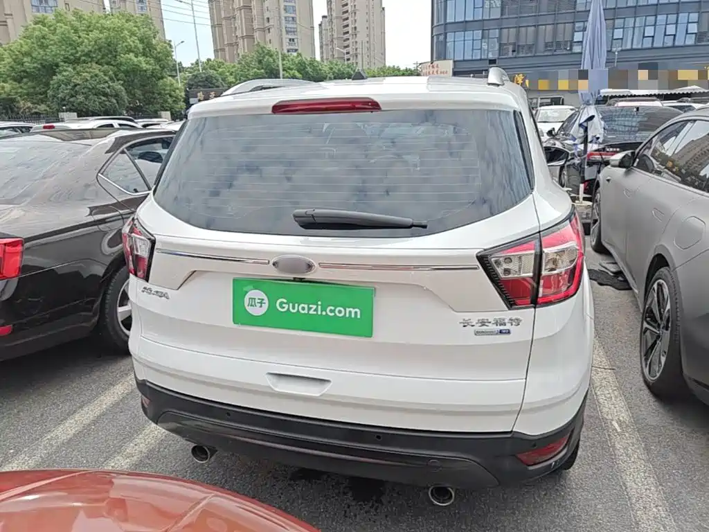 Ford Kuga — миниатюра 6