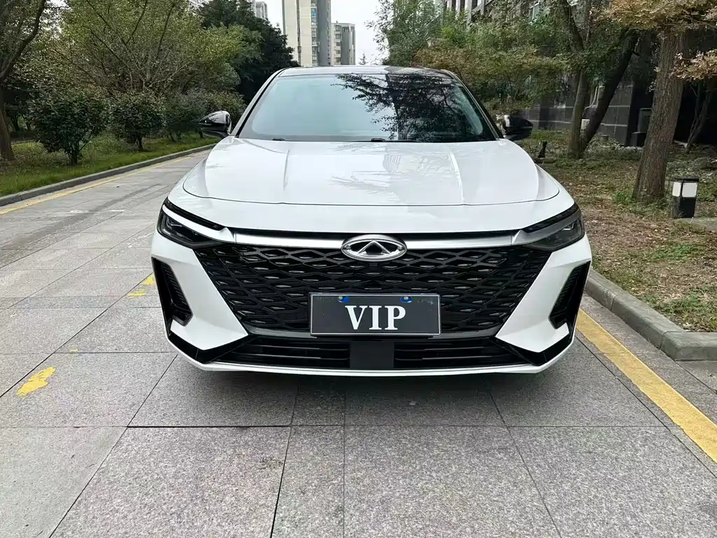 Chery Arrizo 8