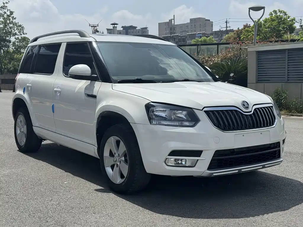 Skoda Yeti TSI280 DSG Forward Edition, фото 2