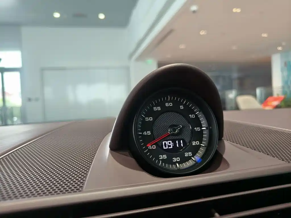 Porsche Panamera — миниатюра 10