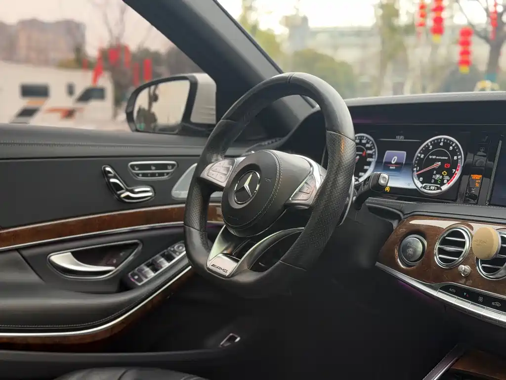 MERCEDES-BENZ S CLASS AMG